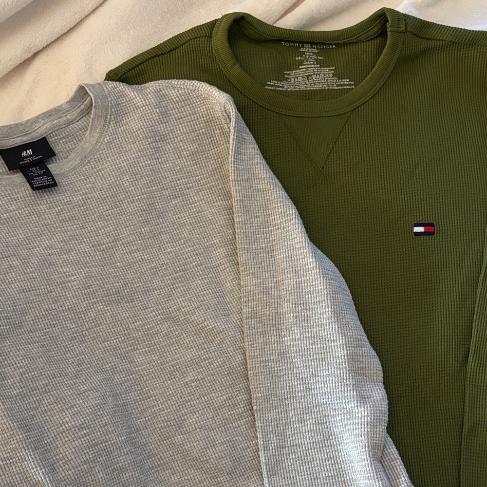 Men’s size small thermal bundle